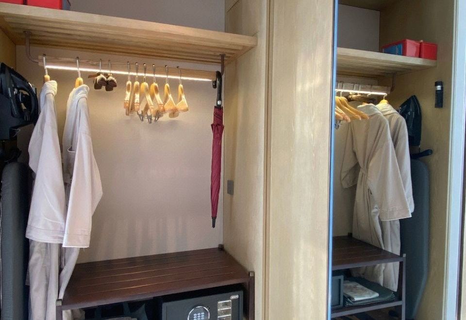 行政城景大床房