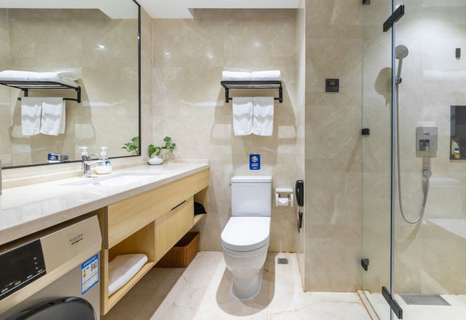 辰宇·瞰湖大床房|落地窗·金可儿床垫|