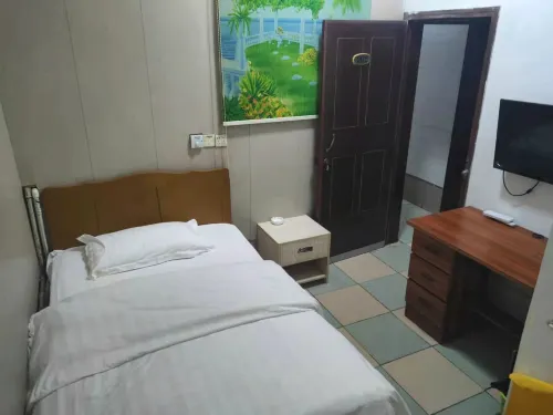 Wanzhong Hotel