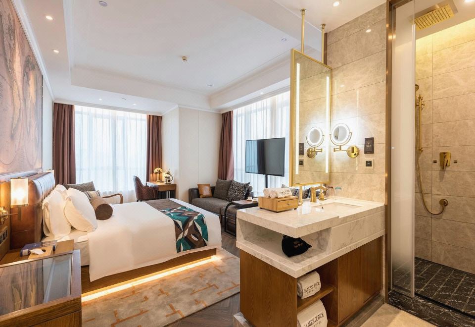 极光巨幕商旅套房（可投屏电视）