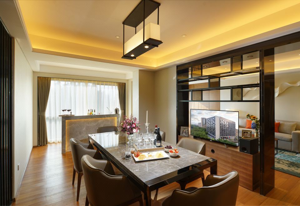 二居室行政書房公寓