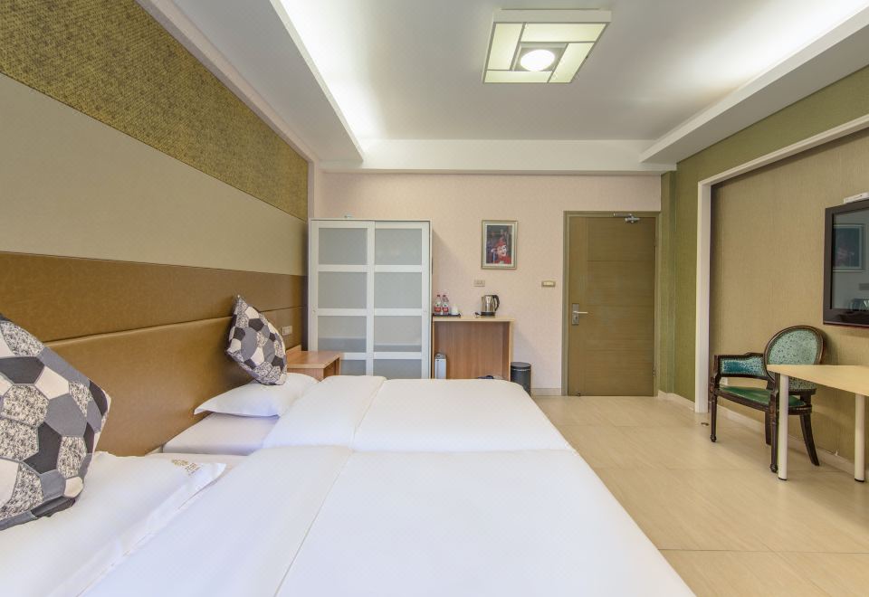 Floral Hotel · Your House in Yongjia Luxury Twin Room