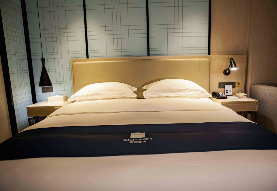 标准大床房[采光通透+贵妃沙发+安眠无忧+雅奢空间]