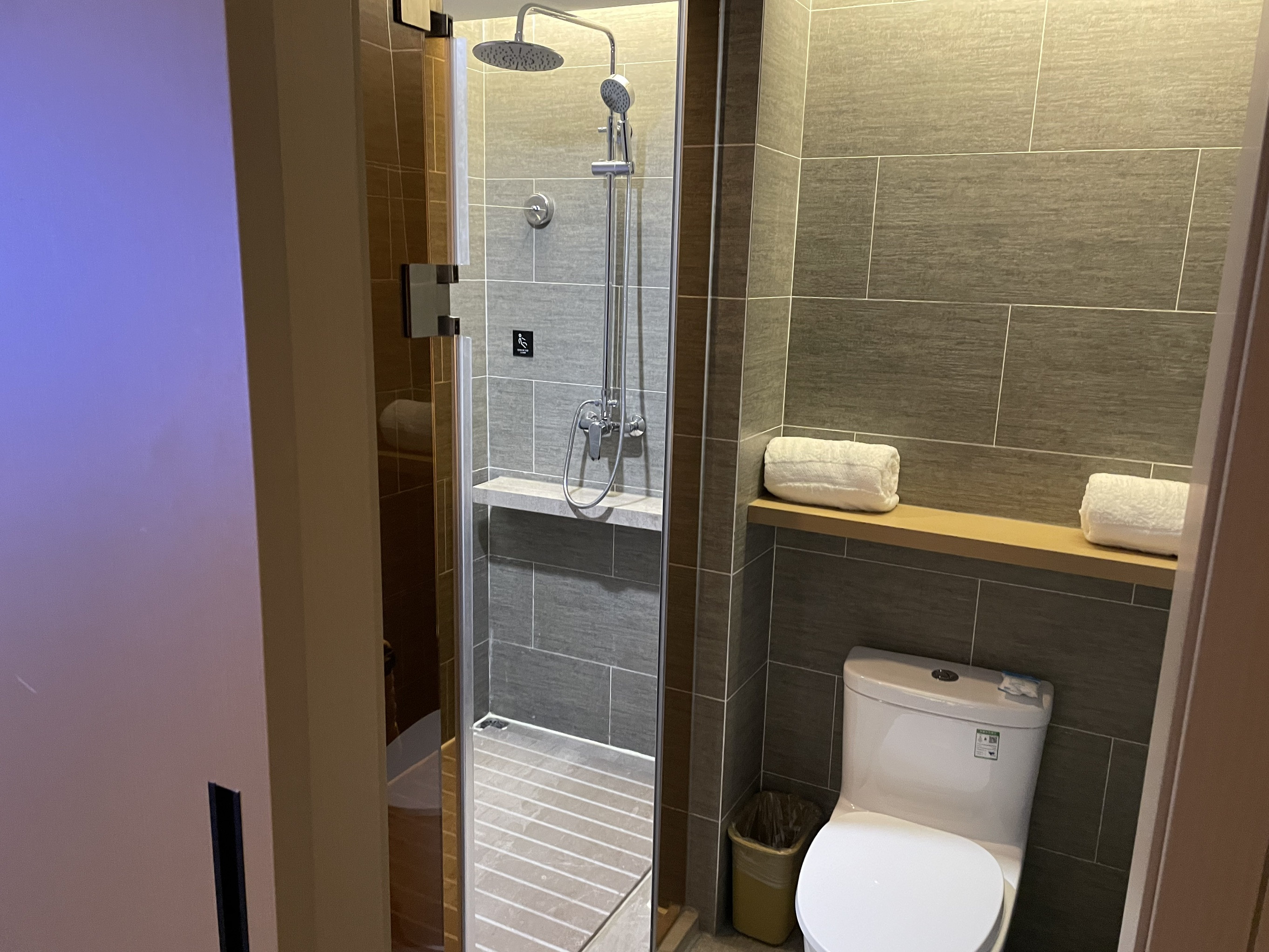 智慧优选大床房（电视投屏·零压床垫·智能声控·中央软水）