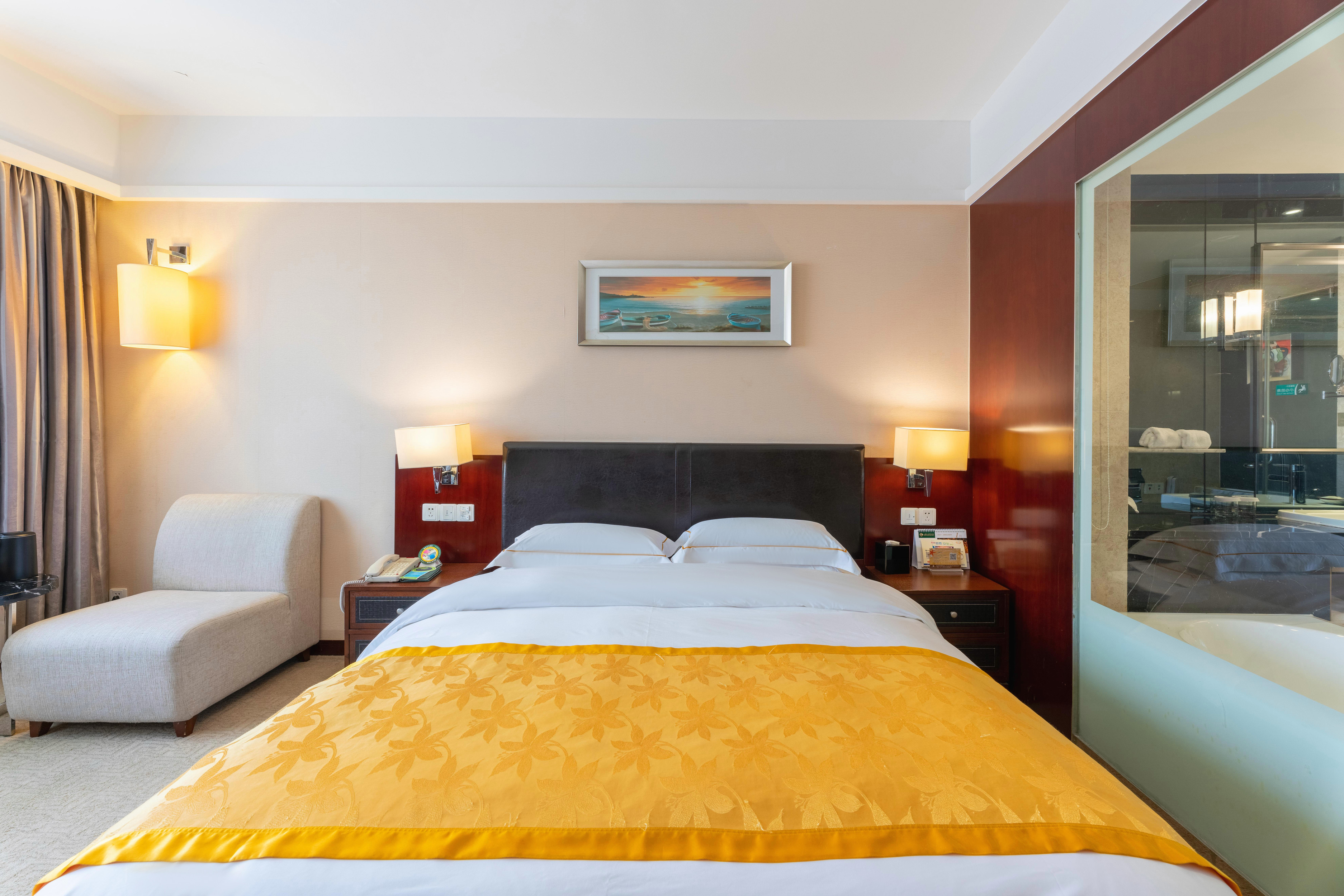 Shantou Golden Gulf  Hotel (Vientiane City)臻选豪华大床房