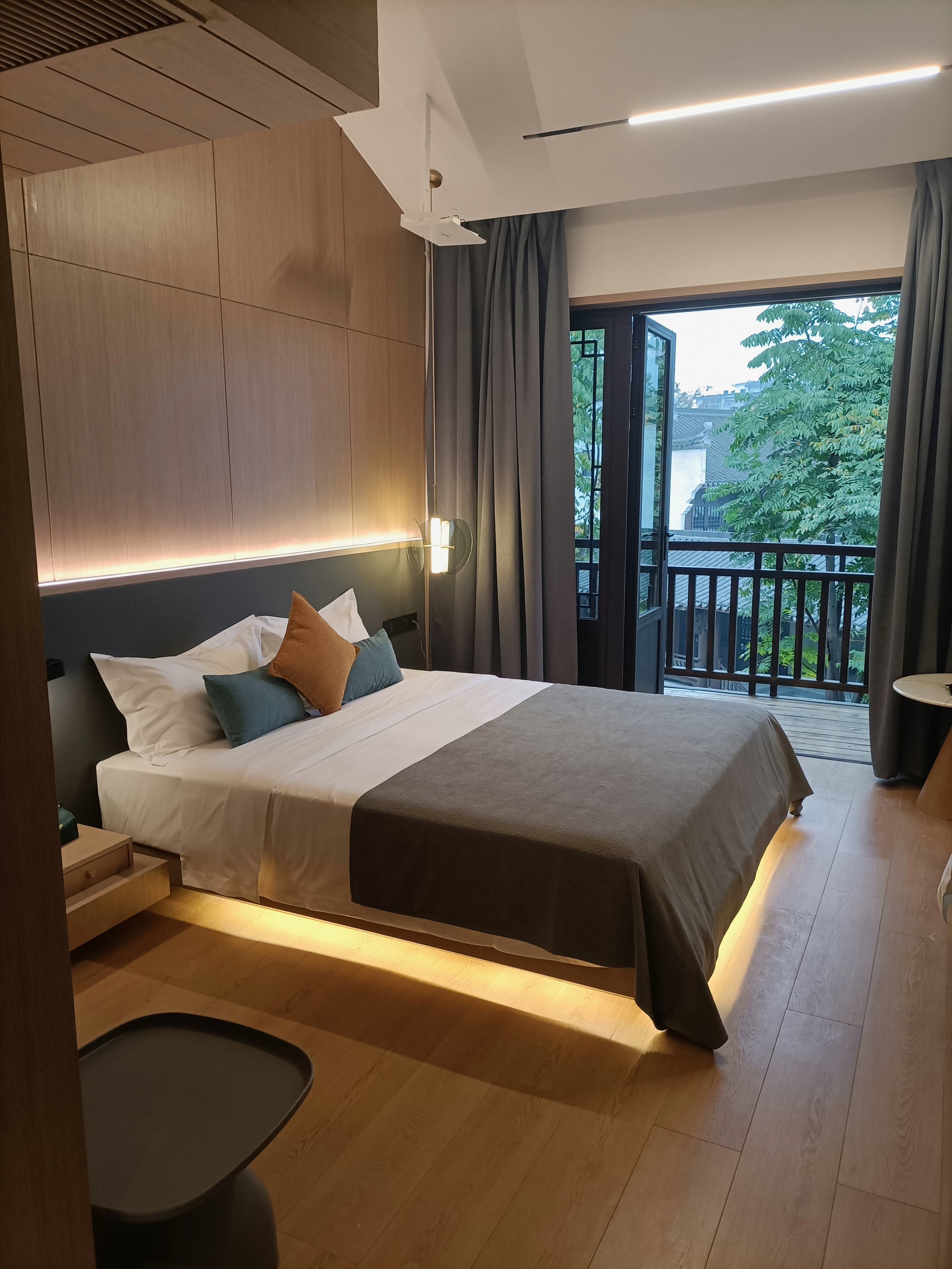 玉带河景LOFT家庭套房