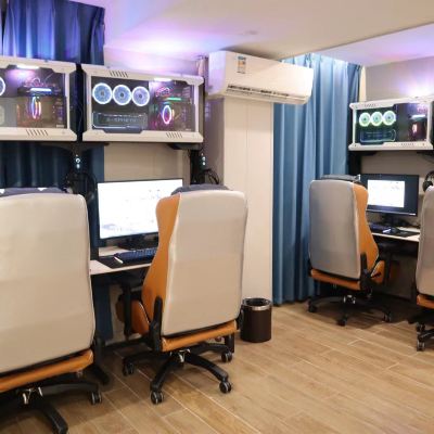 電競四人房[5060+32G+i712代+2K240+LOL鑽石特權] 愛電競飯店（上海虹橋龍柏新村地鐵站店）優惠