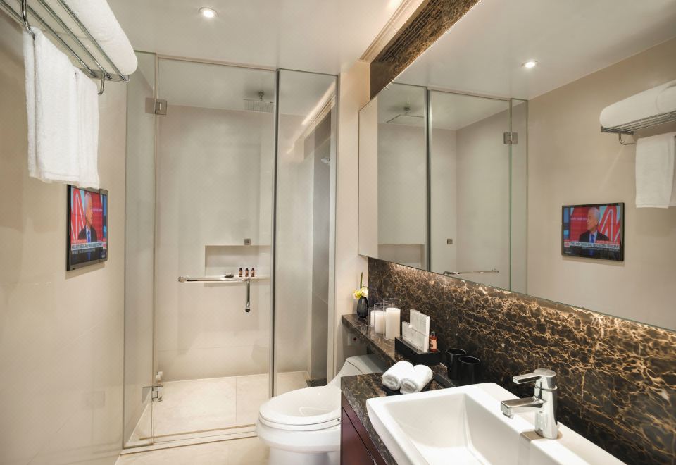 豪華精品大床房|180度城央景觀|洗衣乾衣機|全功能廚房