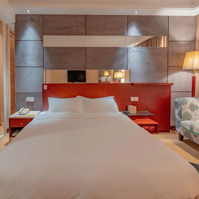 標準大床房 天鵝湖酒店（東莞常平火車站店）優惠