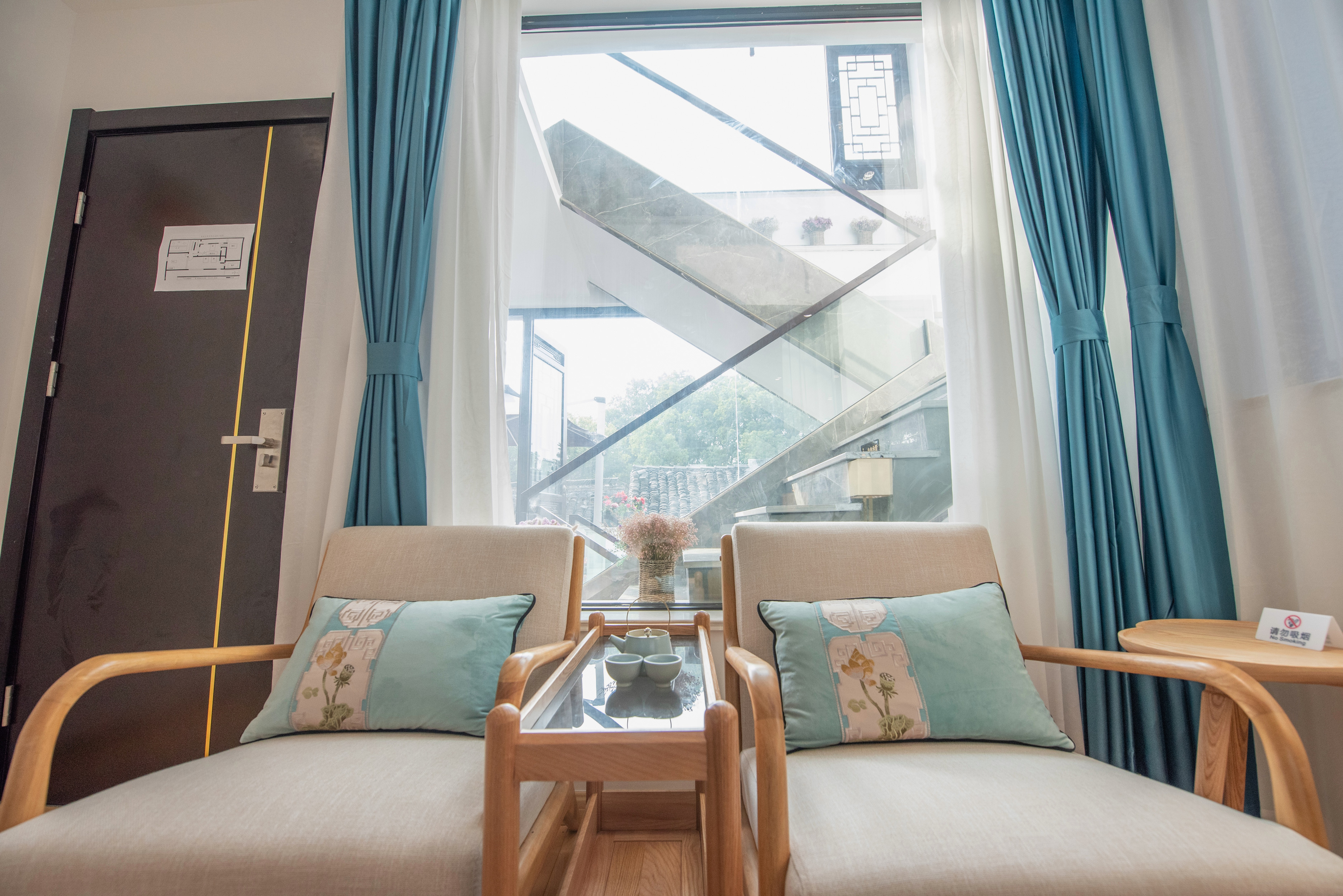 悠逸豪华露台特大床房