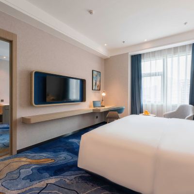 尊享一室一廳套房 凱里亞德酒店（深圳機場固戍地鐵站店）優惠