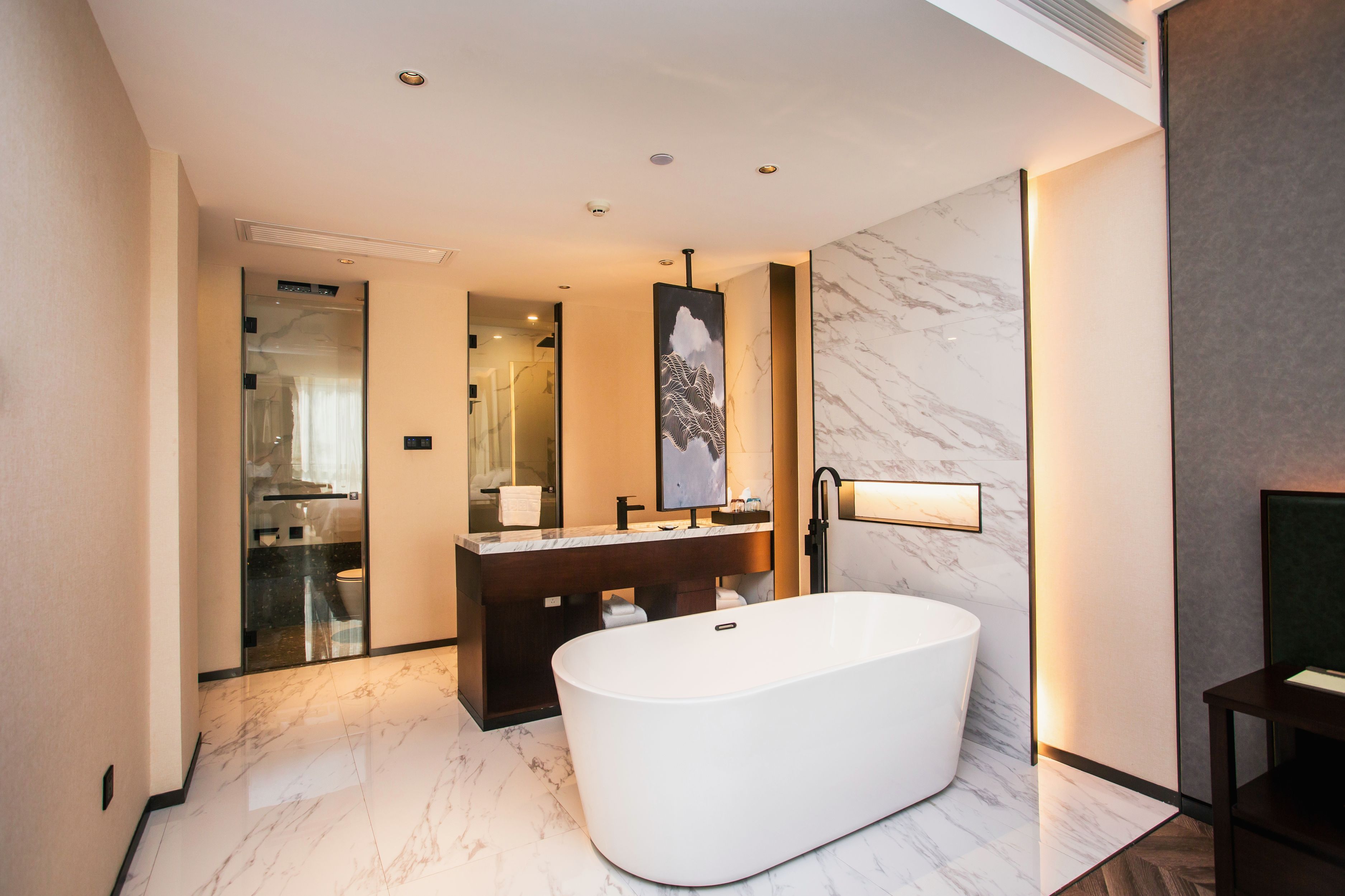 静雅浴缸大床房