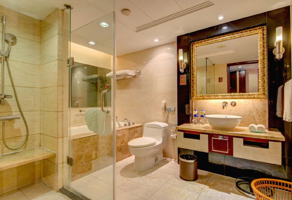 高级双床房【海边城景+办公桌】