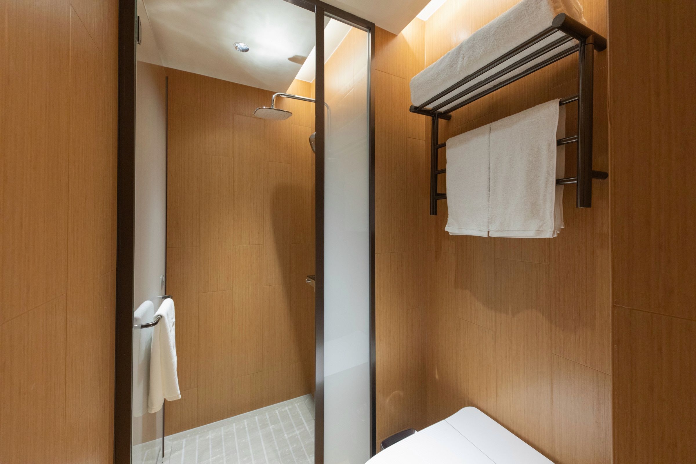 高级大床房A（新风系统+香薰加湿器+金可儿床垫）