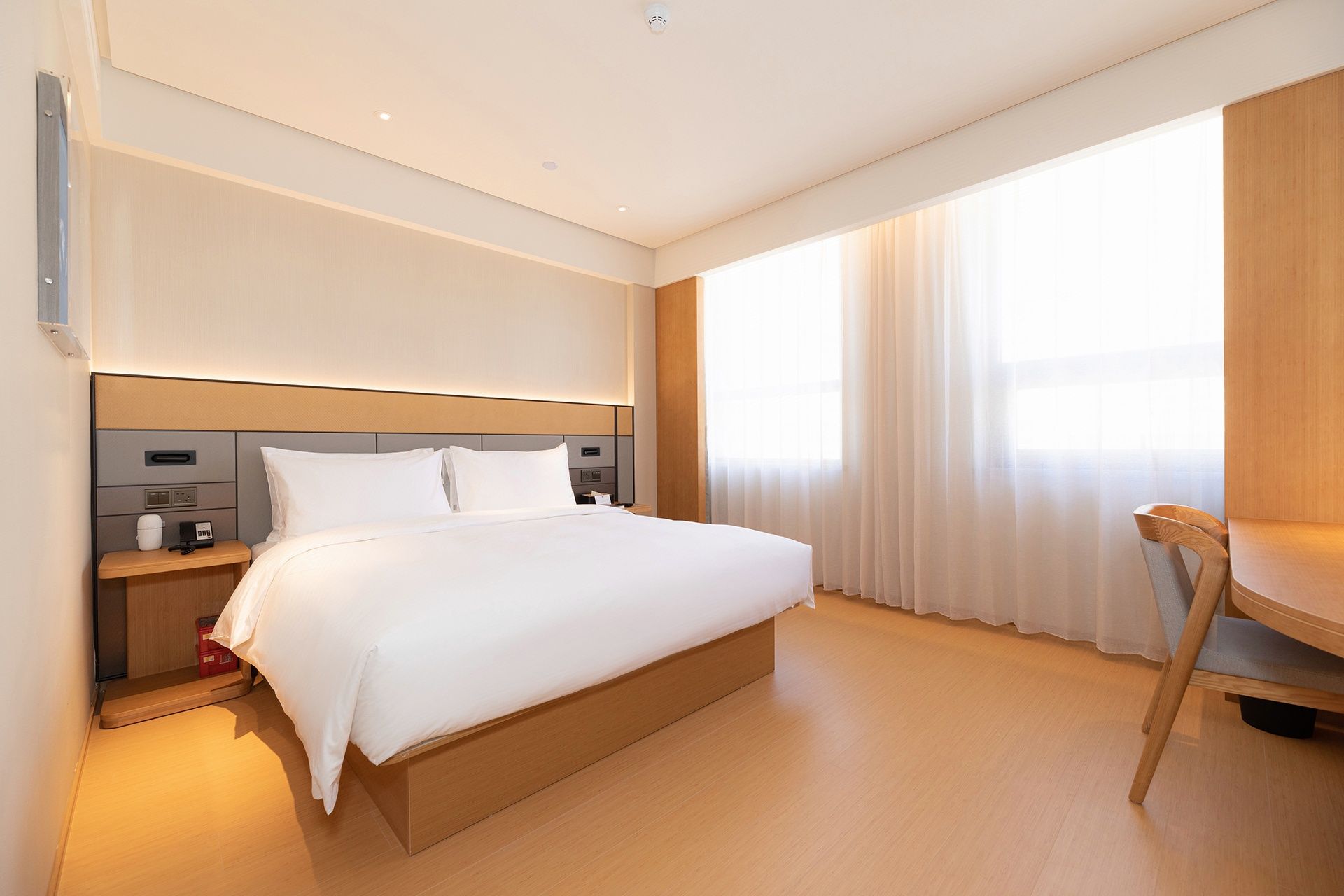 套房（65寸可投屏电视+金可儿床垫+智能马桶）