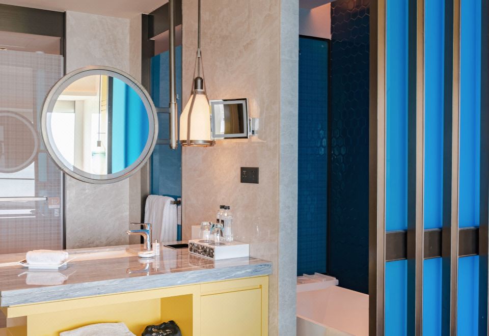 豪華海景雙床房（180度全落地窗看海景日出）