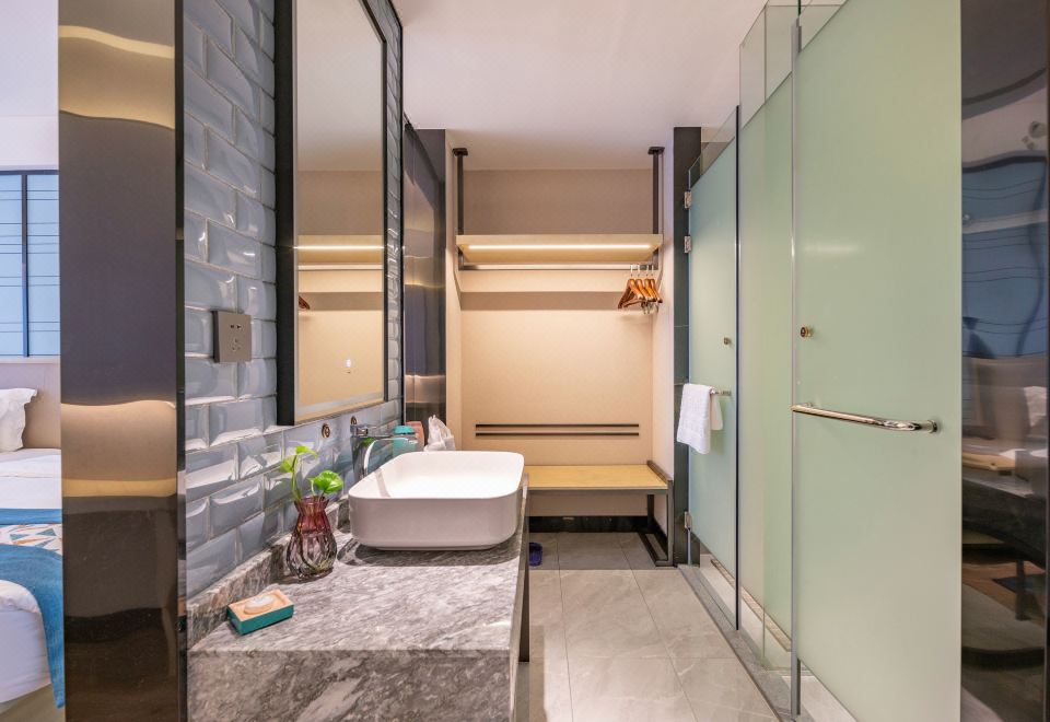 瀾港高級標準間