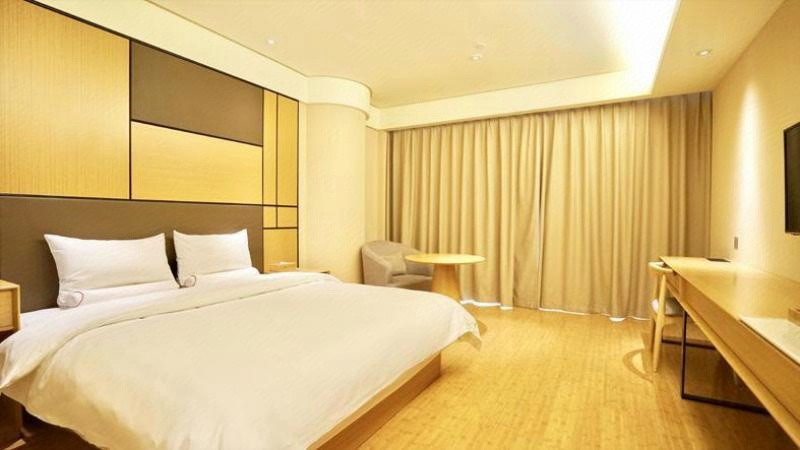 商务大床房（投屏电视）