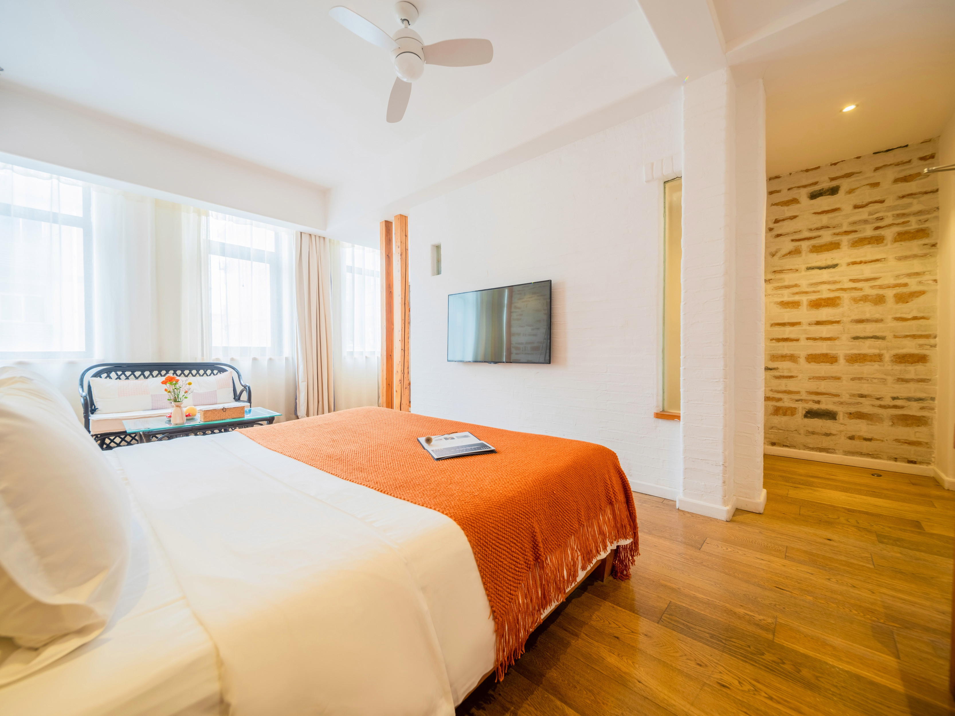 和光同尘?Relax度假大床房【乳胶床垫+休闲座椅】