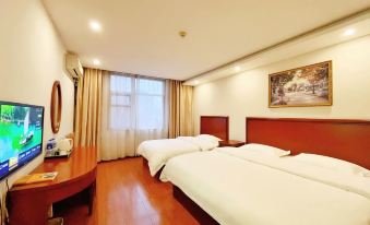 Light Travel S Hotel (Yichang Three Gorges University Guoxin Tiandi Branch)