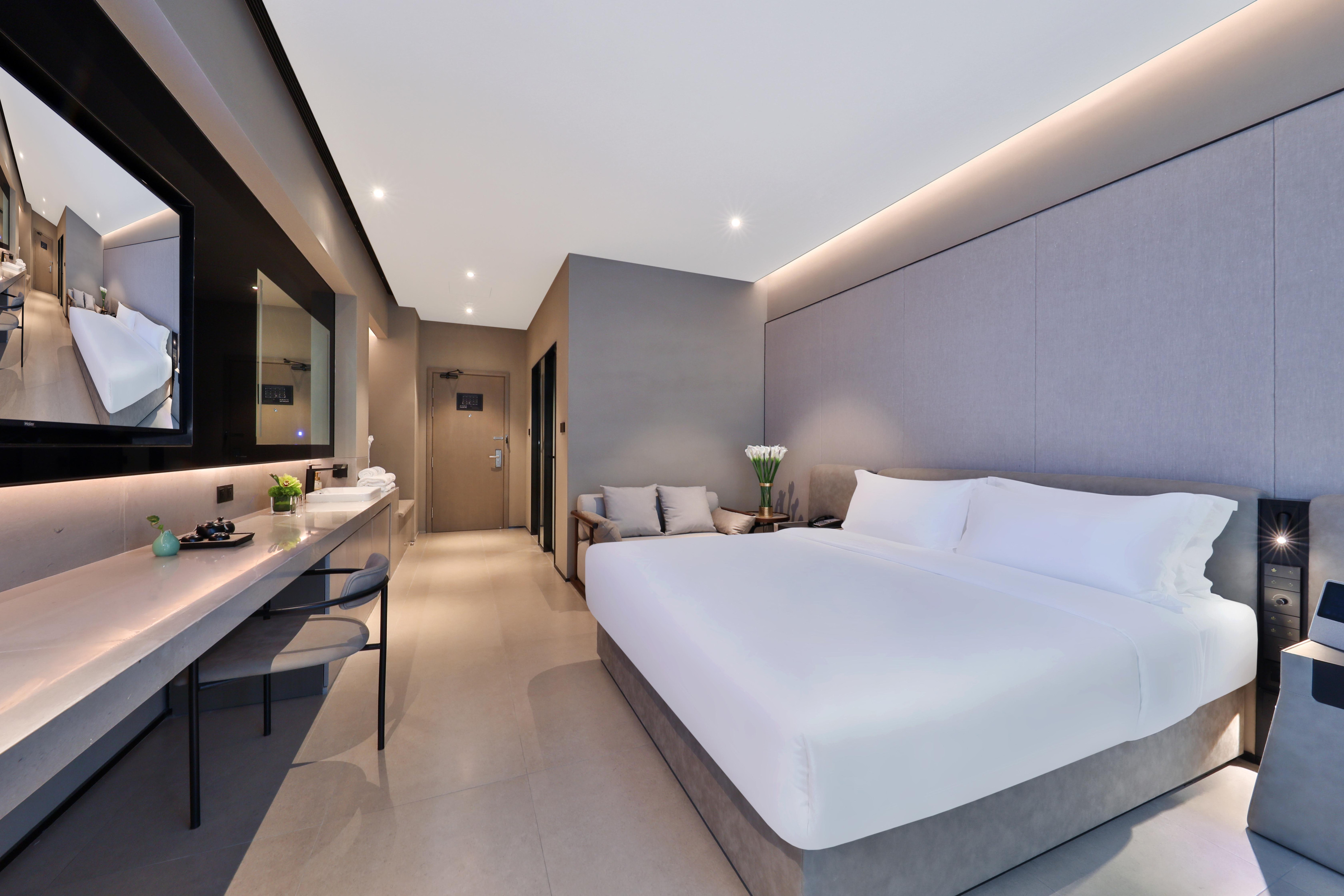 Crystal Orange (Hangzhou West Lake)豪华大床房（投屏65寸电视+小冰箱）