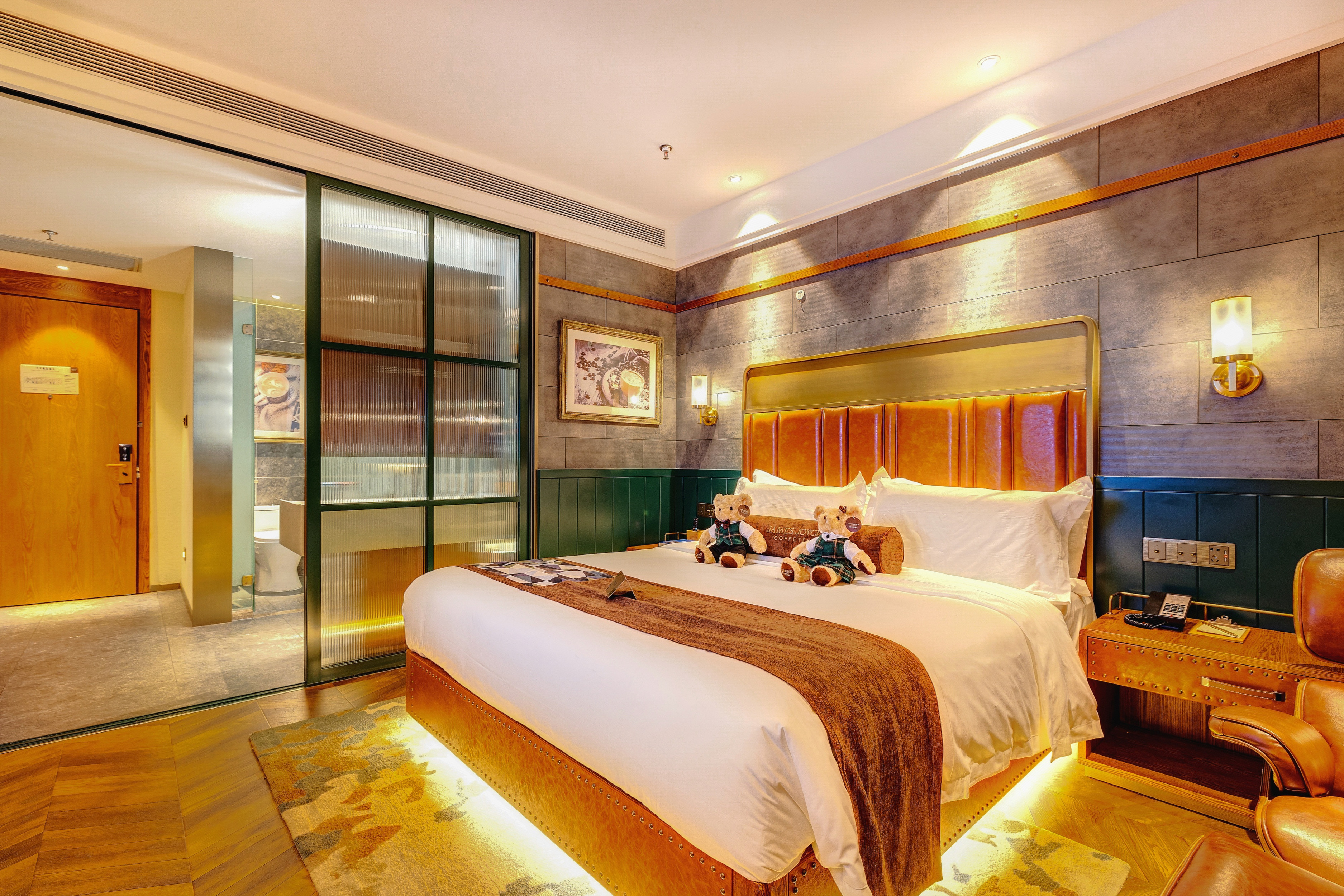 啡凡喆熊大床房