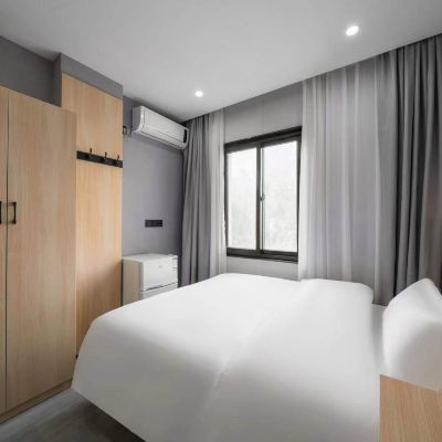 高級大床房 蘋果逸緻飯店（上海火車站店）優惠