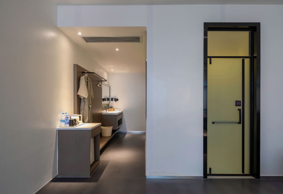 Sunshine Suite