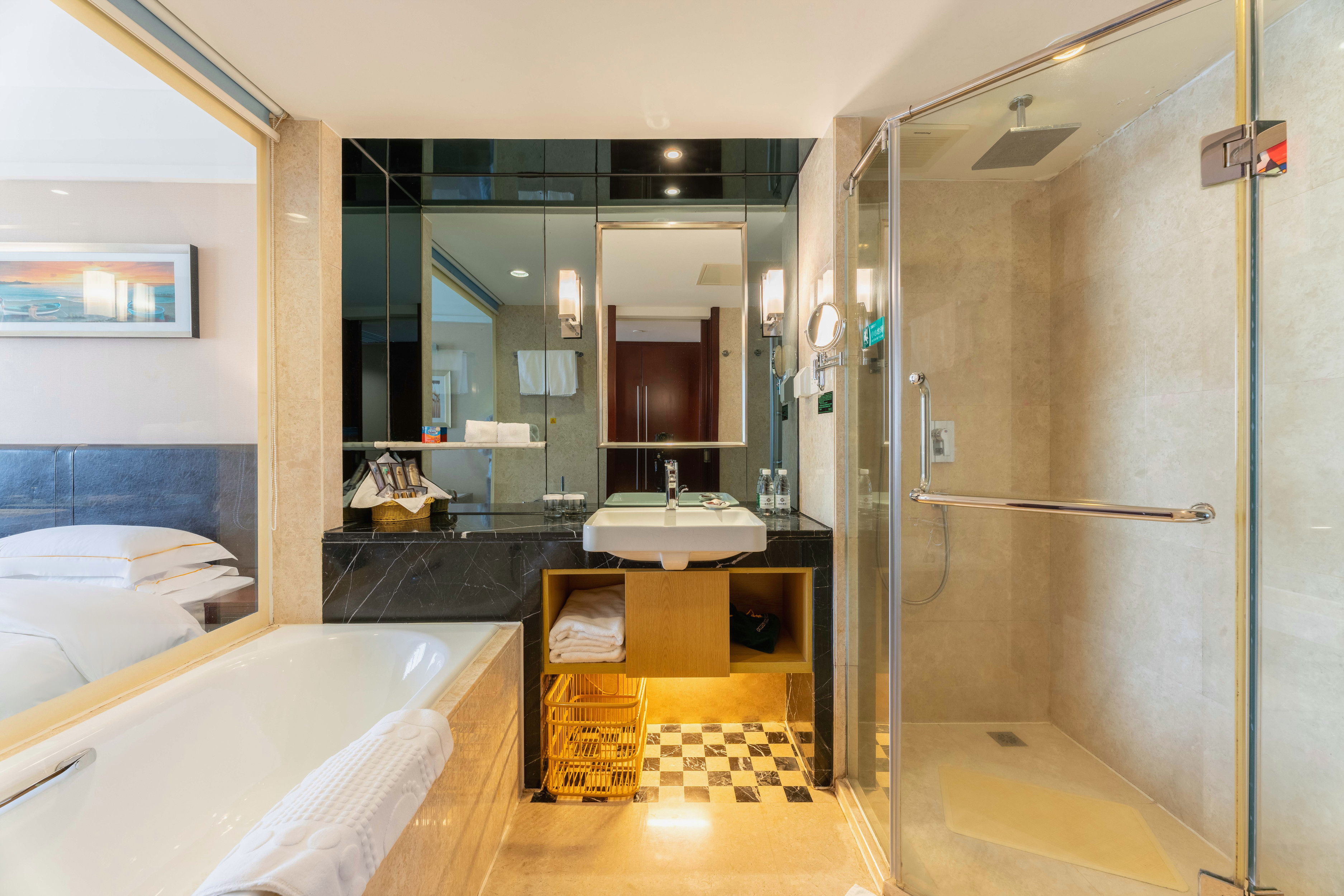 Shantou Golden Gulf  Hotel (Vientiane City)臻选豪华大床房