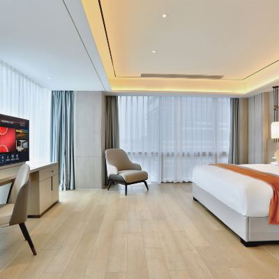 尊享套房（270°落地窗+浴缸） 杭州未來科技城盈陽君亭酒店優惠