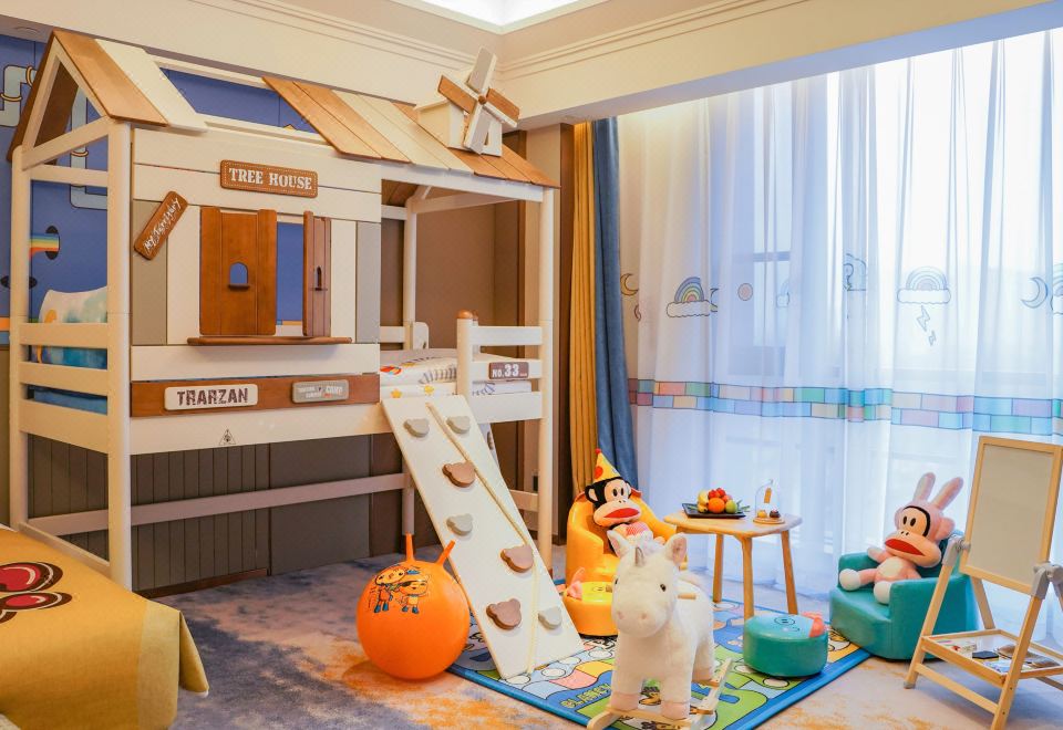 玉蘭苑動能親子房