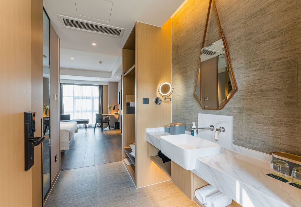 Atour Hotel(Suzhou Mudu Ancient Town Store Lingyan Mountain Metro Station)Guestroom (Double Bed)