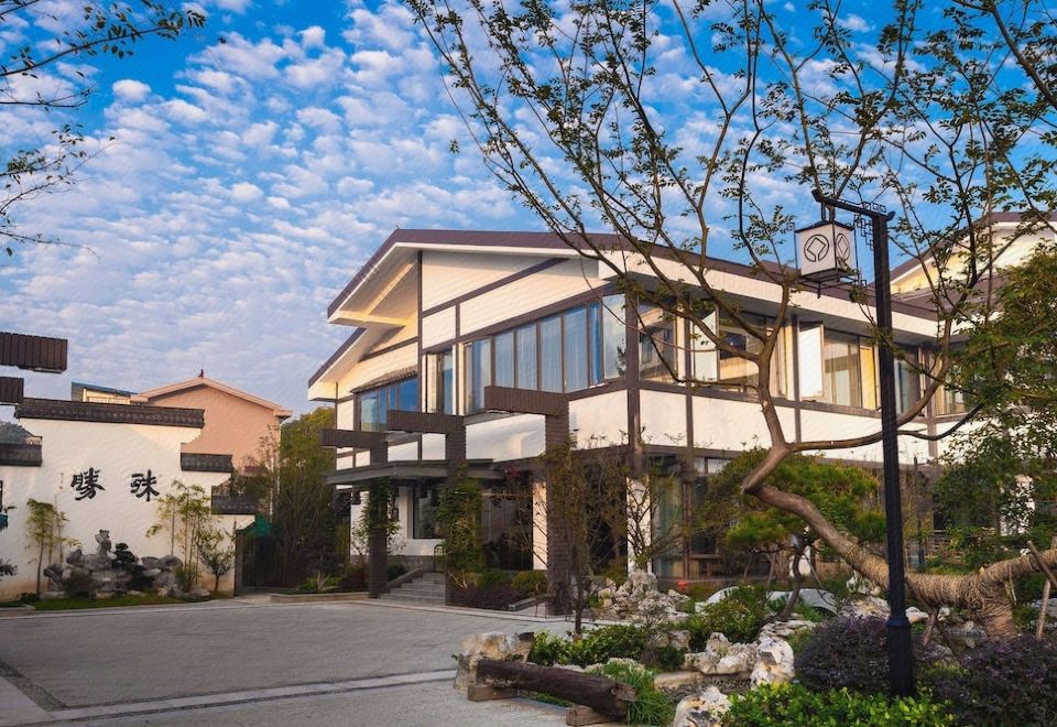 Hangzhou Shusheng Longjing HotelGuestroom - Double Occupancy (Double Bed)