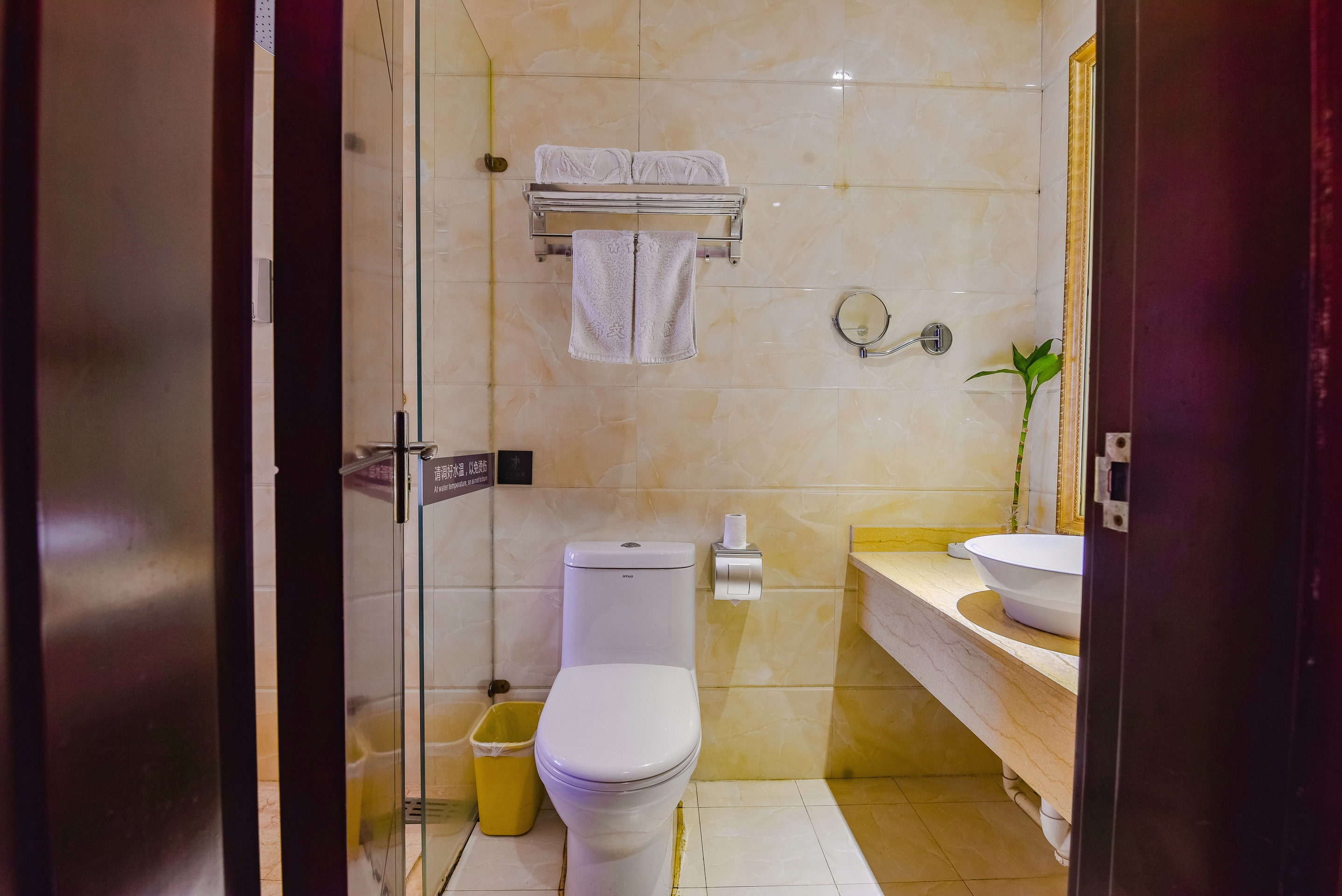 豪华标准间（亲肤床品）