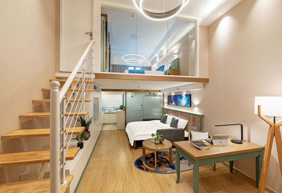 雅致复式双床家庭房