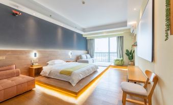 Yinman Qiaogu International Apartment (Foshan Overseas Chinese Town Happy Coast Plus)