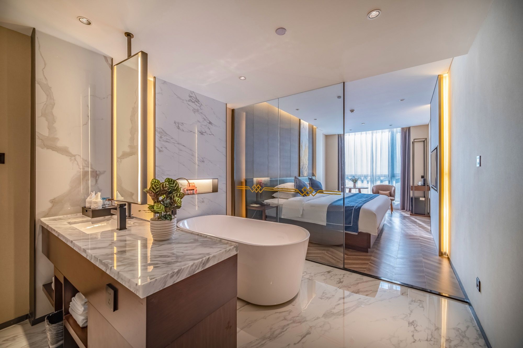 静雅浴缸大床房