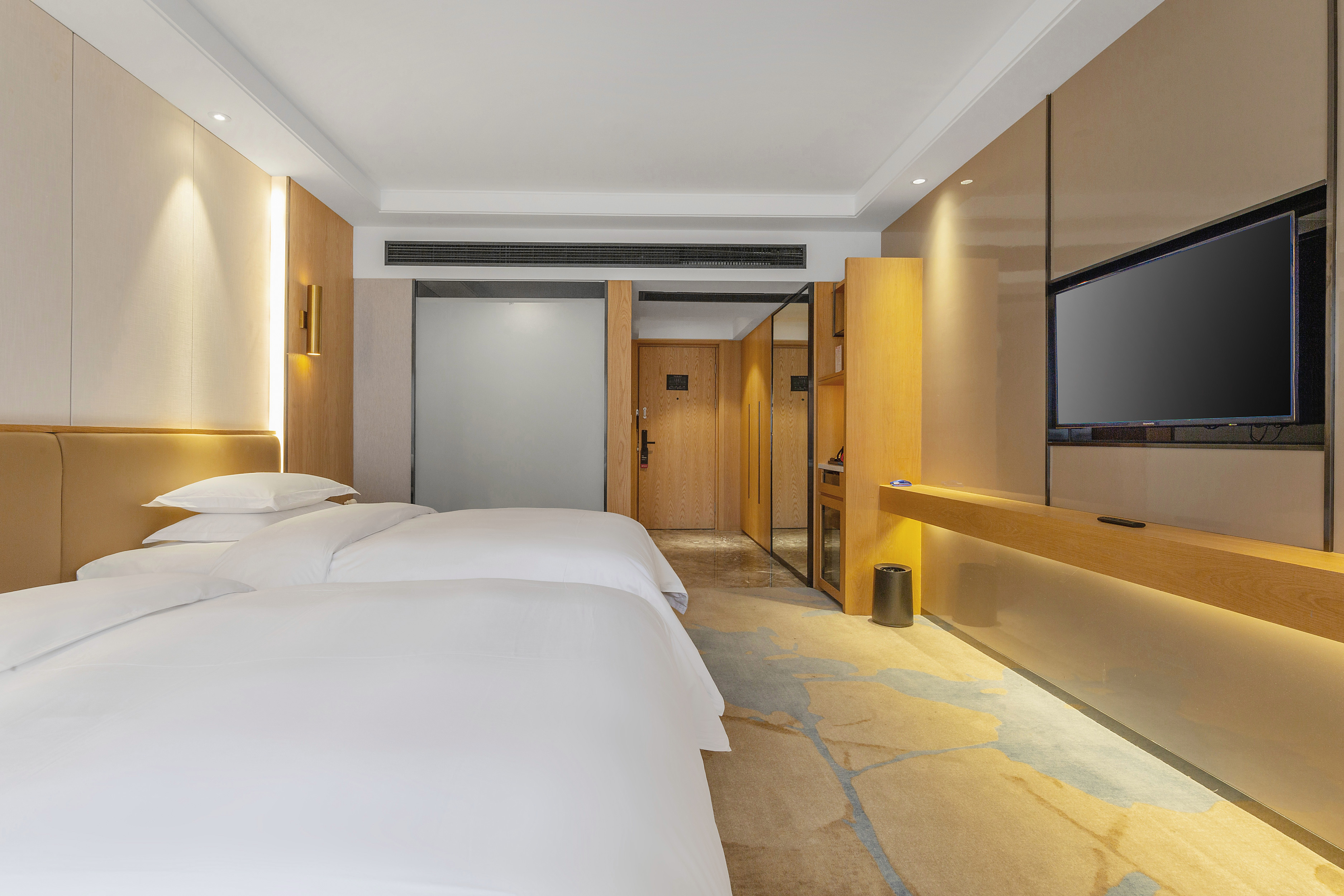 宜心家庭房|森林氧吧+储物冰箱+全景落地窗+零压床垫