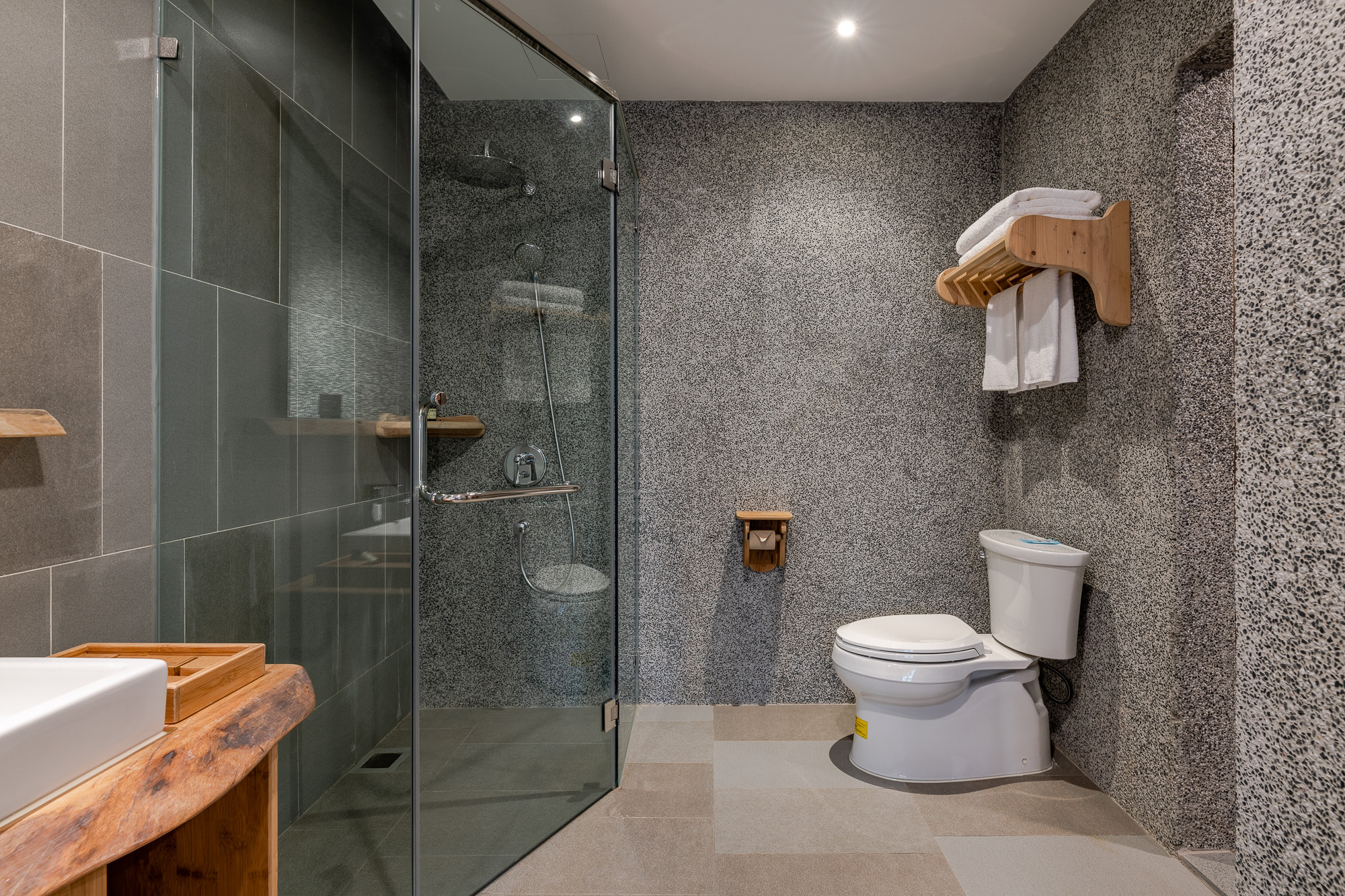 Shifang Qinglv Hotel心隐.揽月雅榻大床房【品茗茶台】【全屋地暖】