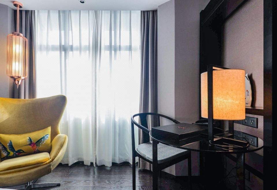 豪华贵宾大床房