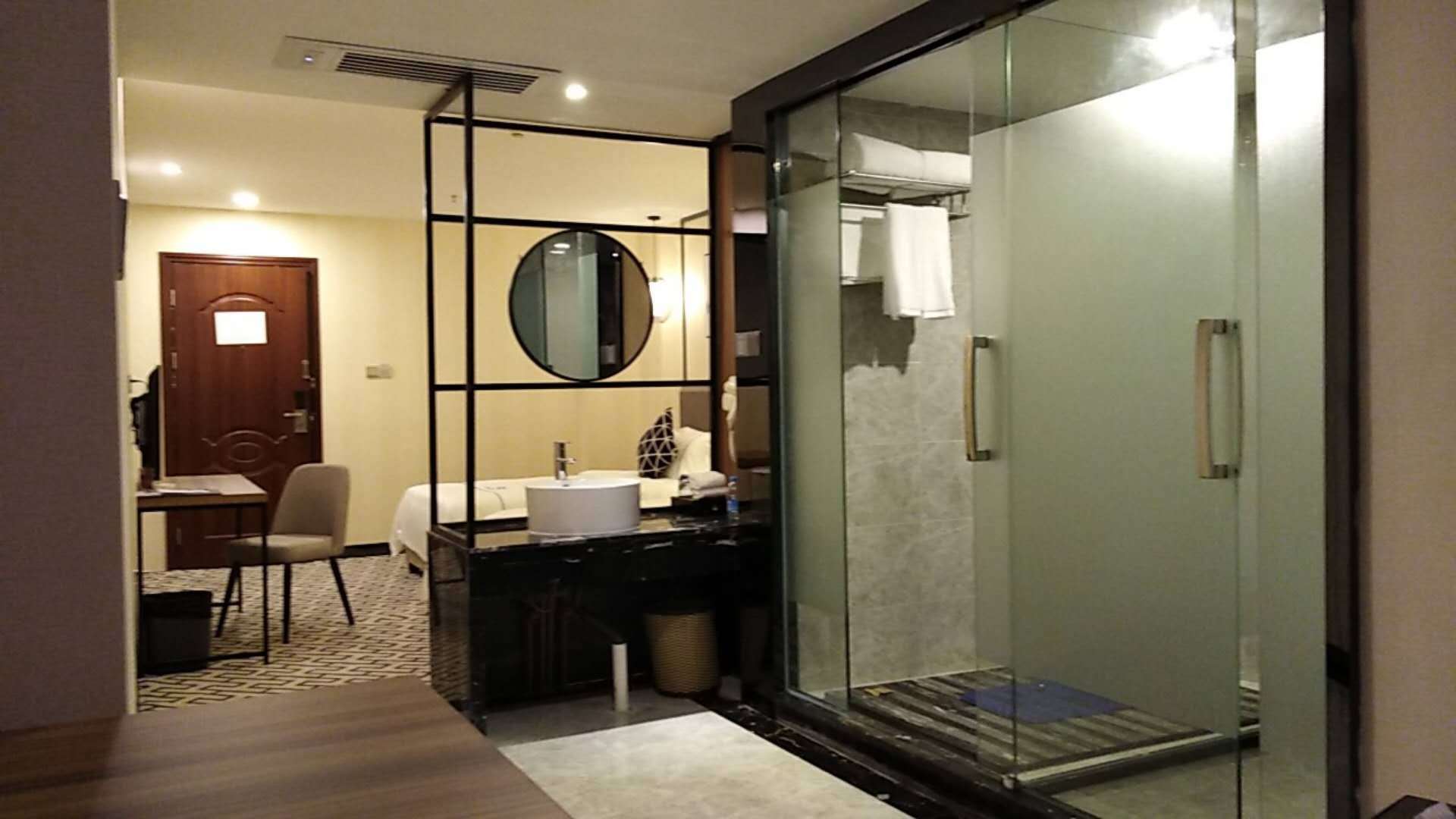 夢百合0壓-溫馨舒適雙床房