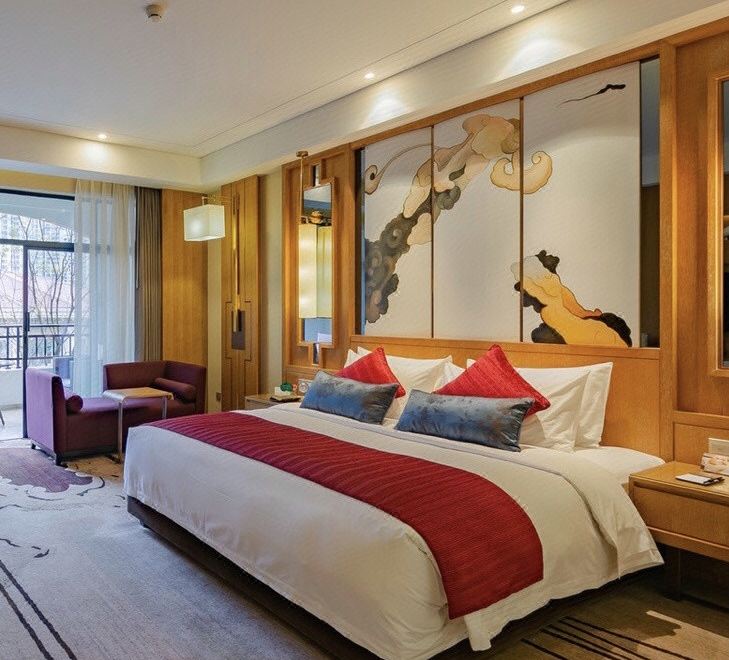 豪华行政大床房