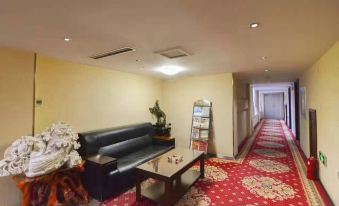 Home Inn Huayi Hotel