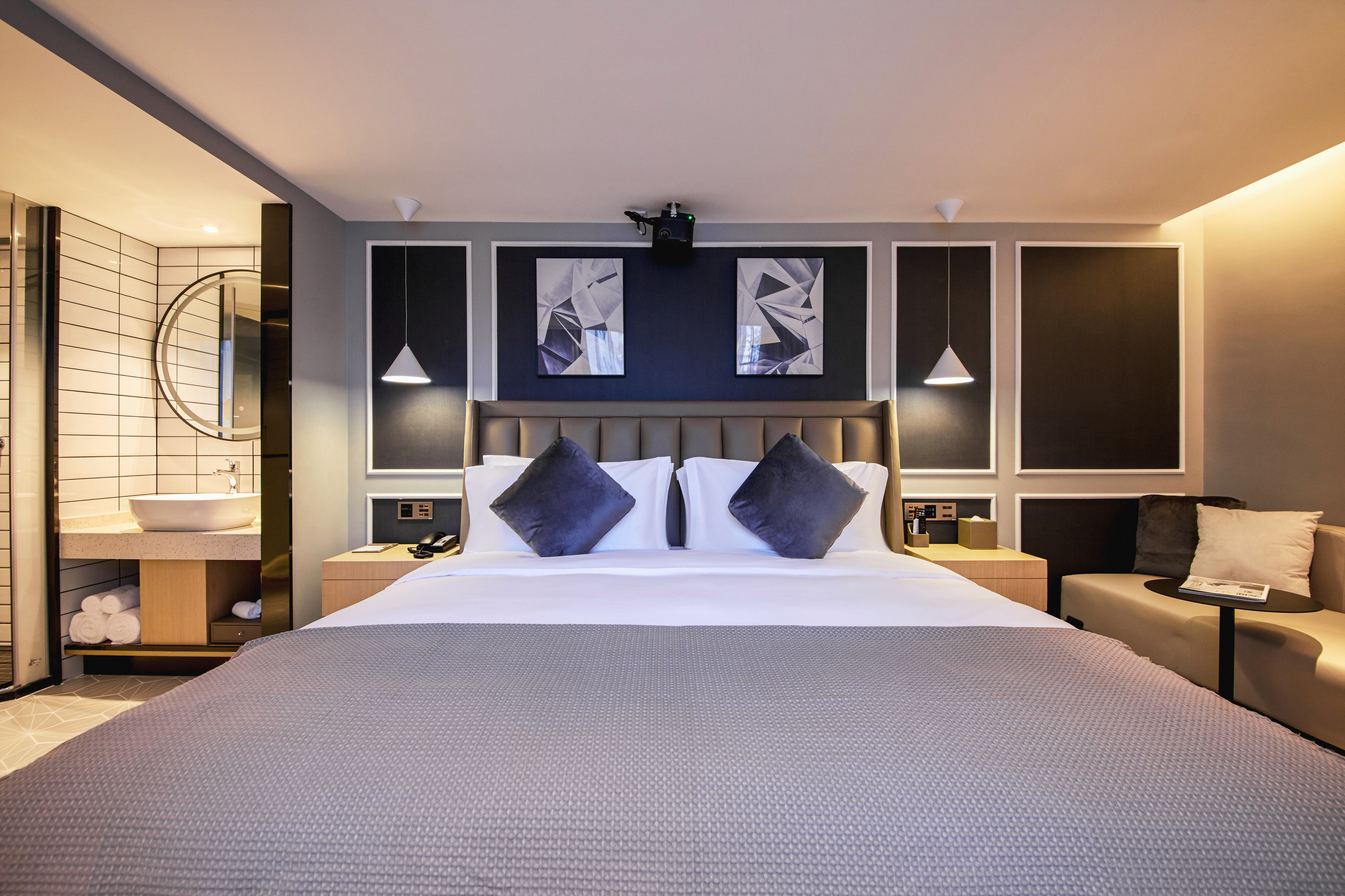 馨雅影音大床房（4K百寸巨幕投影+海量片源+智能客控）