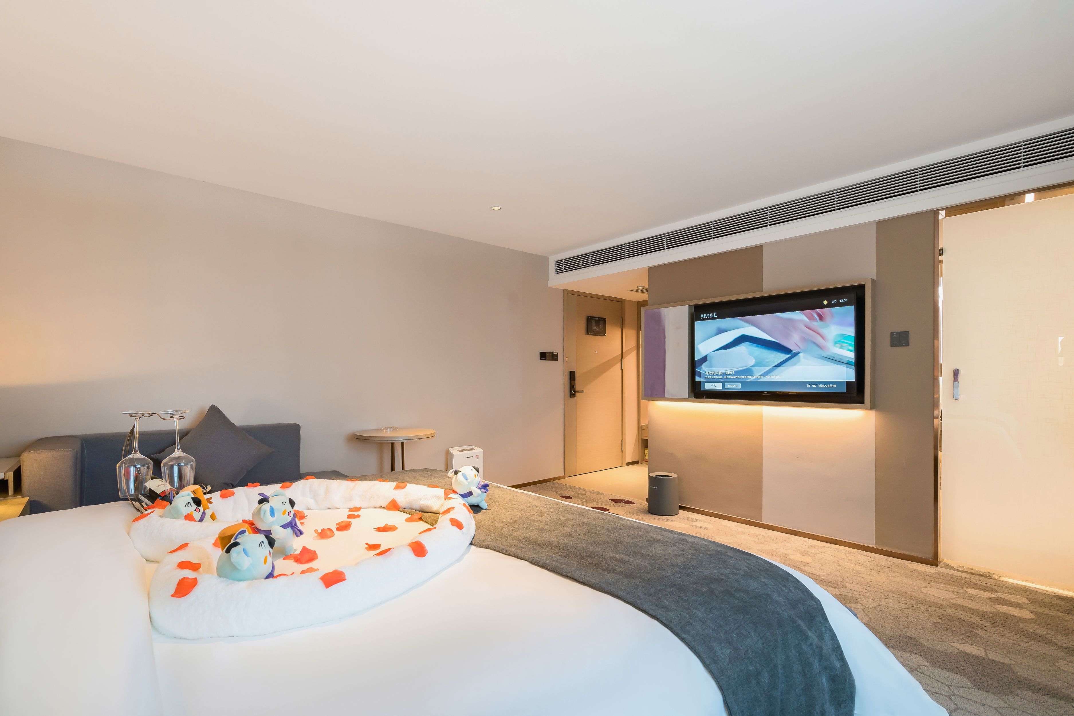 浪漫尊享房（智能客控）