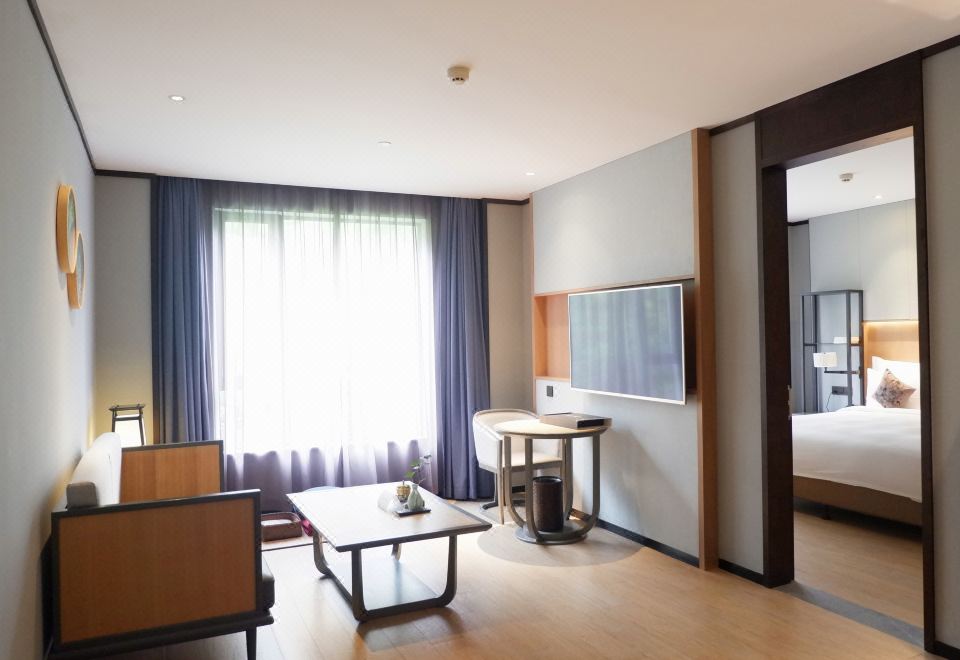 The Lucid Resort TiantaiScenic Lu Ting Featured Room