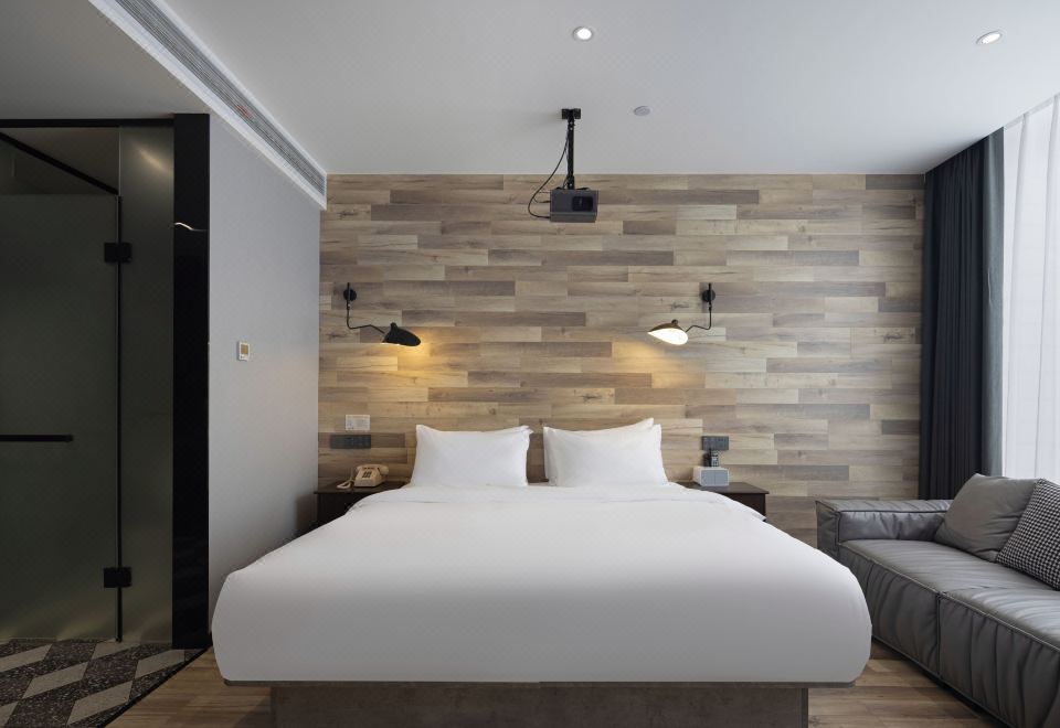 智能巨幕豪华房