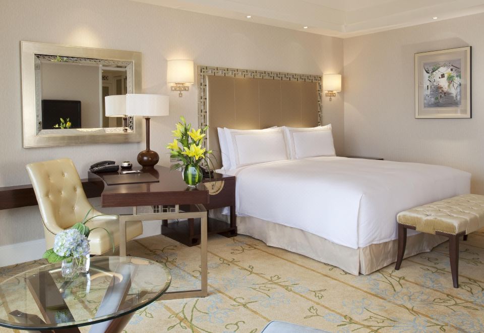 Fairmont Yangcheng Lake KunshanFairmont Gold Park View Room
