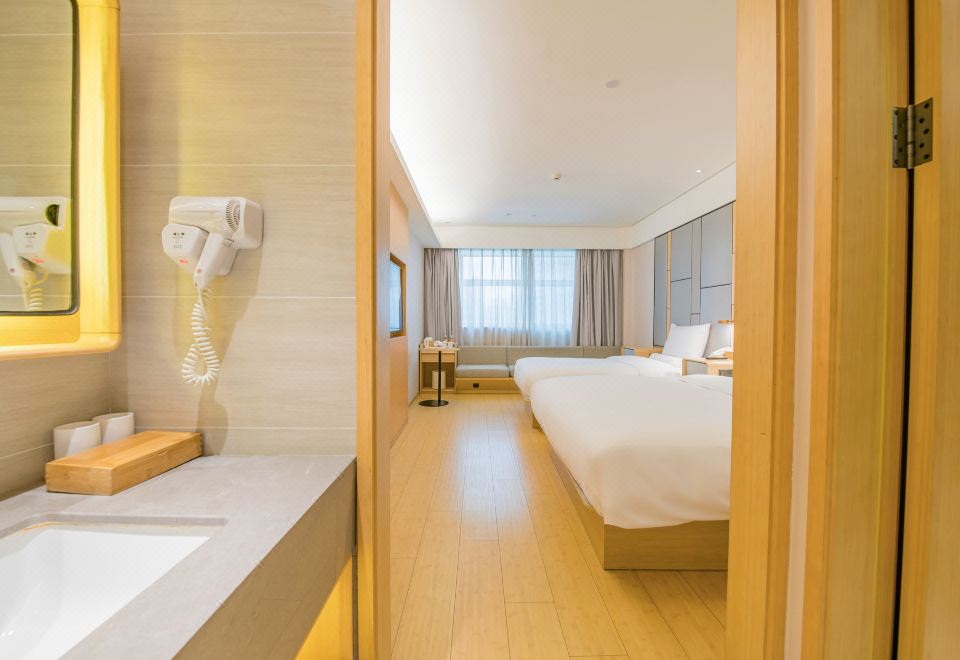 JI Hotel (Chengdu Taikoo Li Binjiang Road) Cozy Family Room