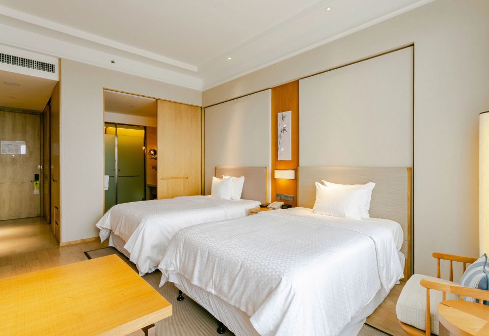 豪华双床房（金可儿床垫+独立阳台+书桌+小童乐园）